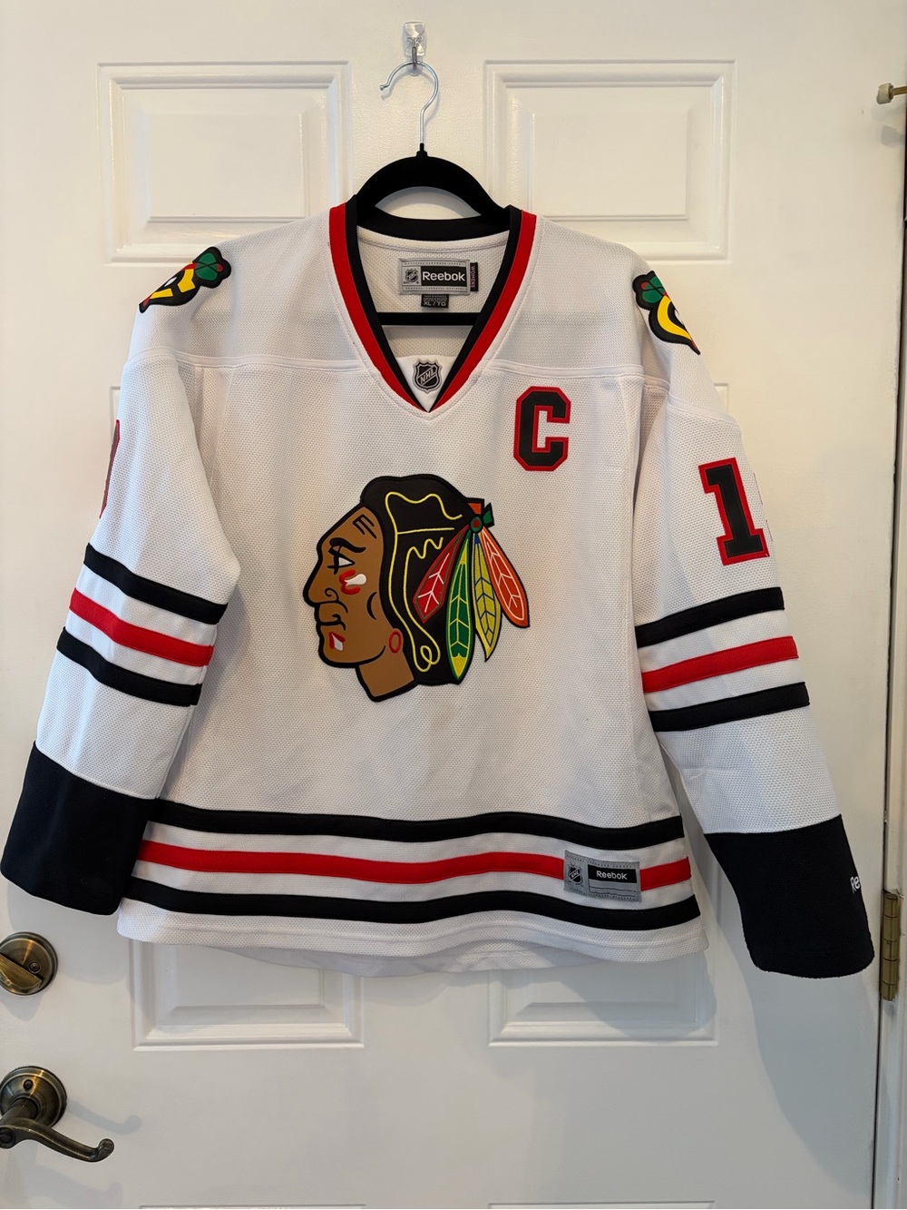 Women’s Chicago Blackhawks Toews Jersey
